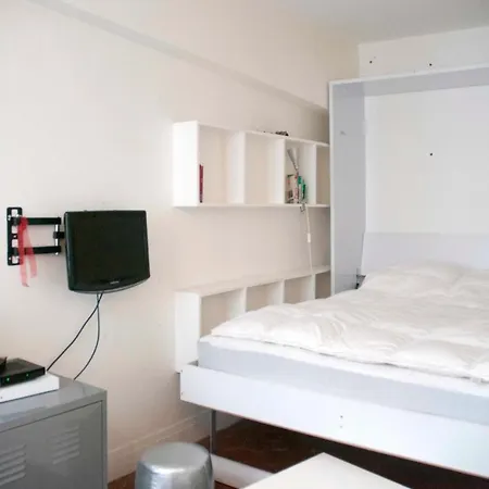 Appartement Charming Bright Studio In The Centre Of